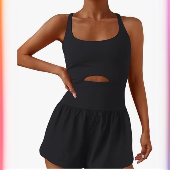 Amazon Black Sleeveless Cutout Romper - Picture 3 of 11